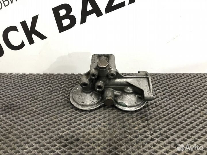 Кронштейн масляного фильтра Volvo F