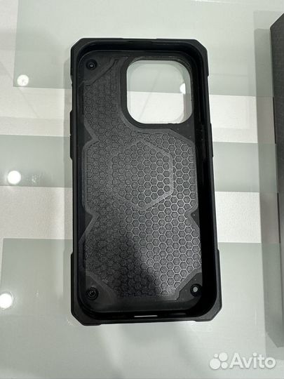 Чехол UAG на iPhone 14 pro