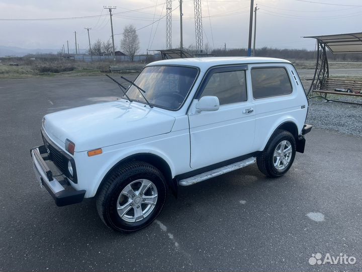 LADA 4x4 (Нива) 1.7 МТ, 2011, 140 000 км