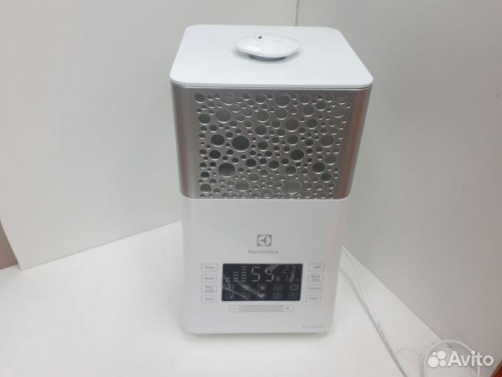 Увлажнитель воздуха Electrolux EHU-3715D