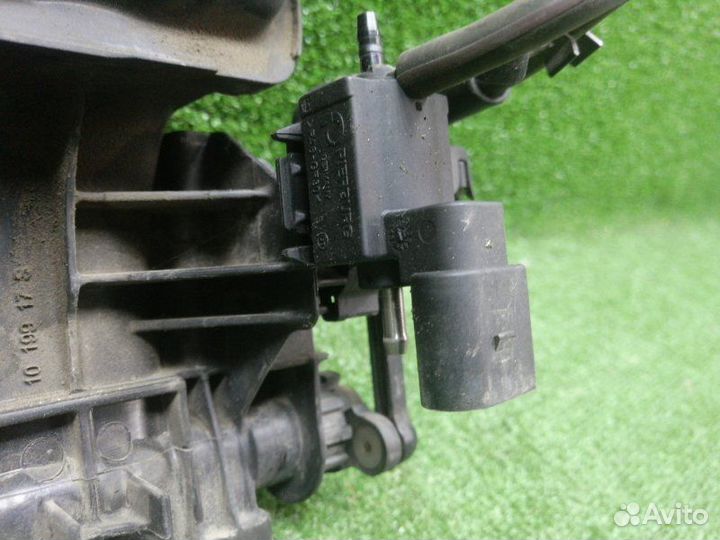 Коллектор впускной Audi Q3 8UB cczc 2013