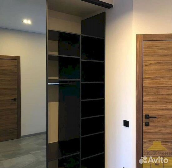 Угловой шкаф