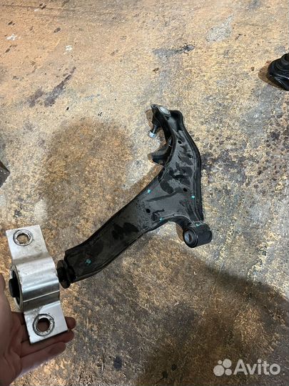 Рычаг nissan serena c25