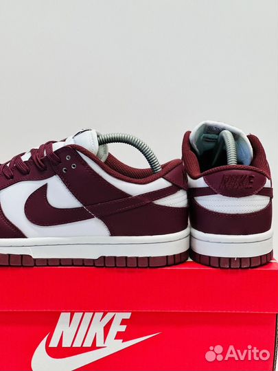 Кроссовки Nike SB Dunk Low