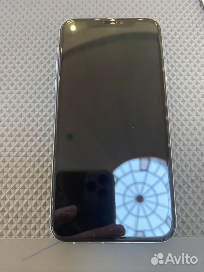 iPhone 11 Pro, 64 ГБ
