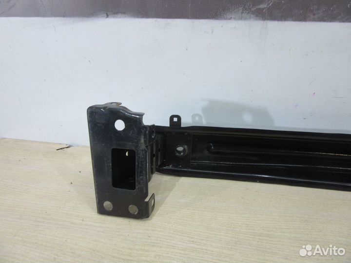 Усилитель переднего бампера Skoda Fabia 2007