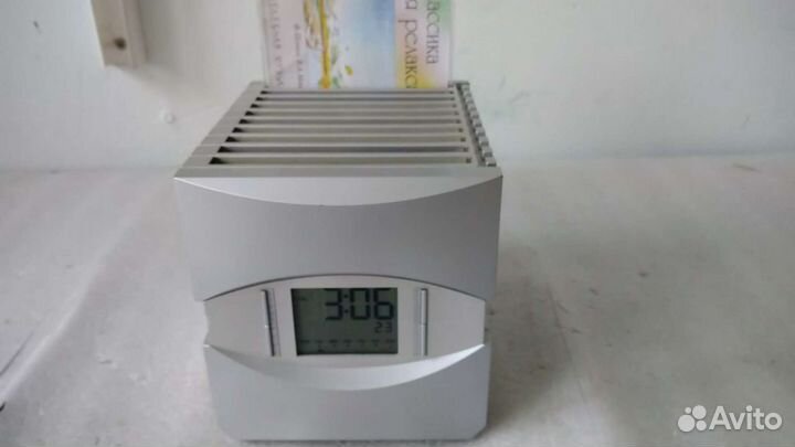 Стойка для сд дисков с микролифтом и часами
