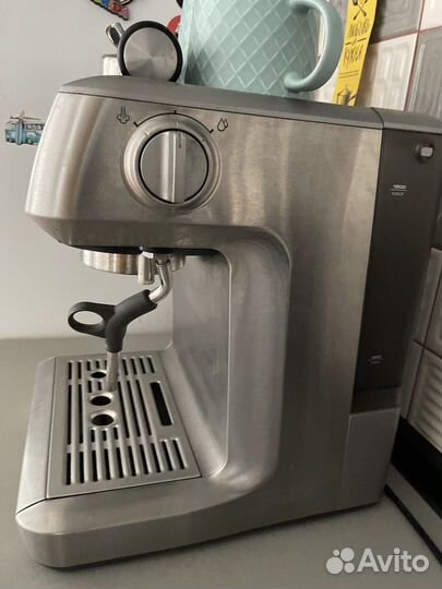 Кофемашина рожковая Bork C803