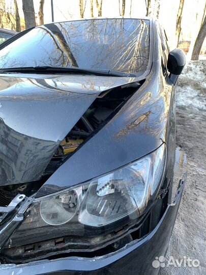 Крыло переднее левое Honda Civic 8 (4D)