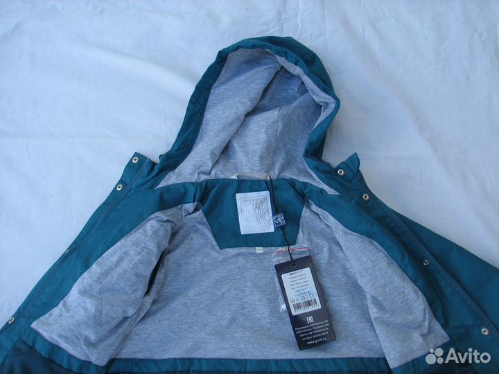 Новый стильный брендовый плащик