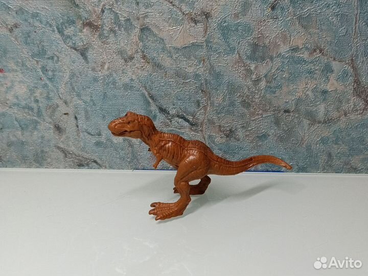 Мини-фигурки динозавром от mattel