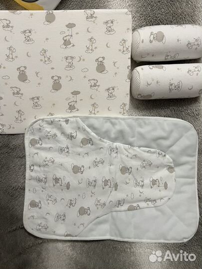 Подушка позиционер для новорожденных