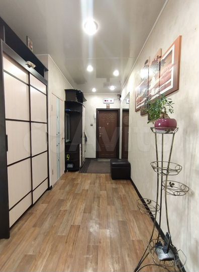 4-к. квартира, 98,7 м², 2/9 эт.