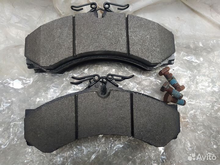 Тормозные колодки на Mersedes Sprinter