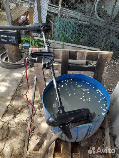 Лодочный мотор с аккумулятором