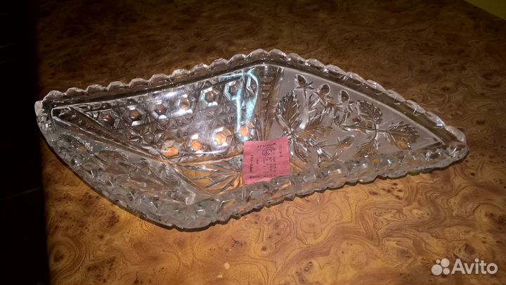 Салатники хрустальные,стеклянный кувшин и стаканы