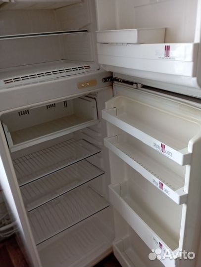 Холодильник бу в хорошем рабочем состоянии
