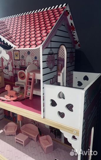 Домик кукольный