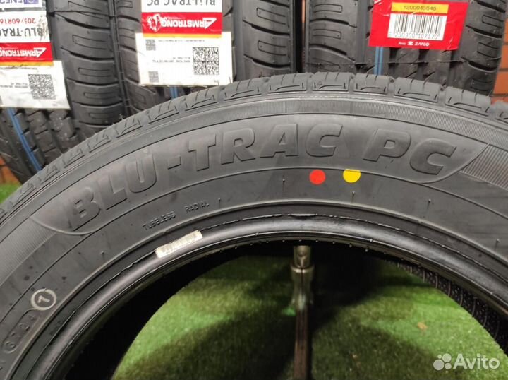 Armstrong Blu-Trac PC 205/60 R16 92V