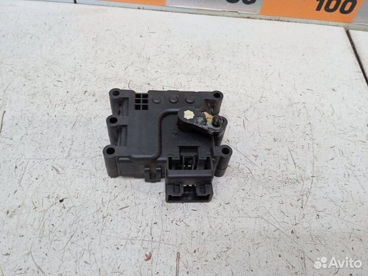 Моторчик заслонки отопителя Mazda Cx7 2006-2012