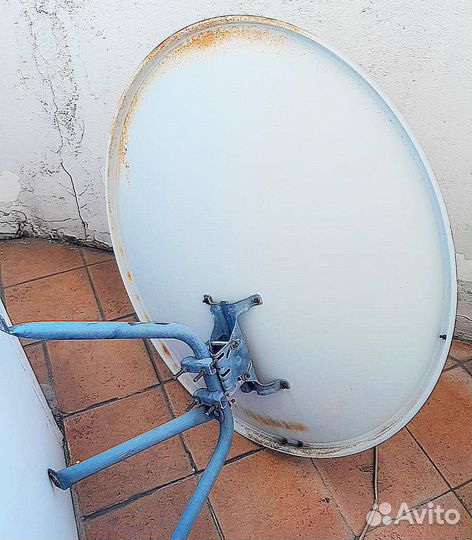 Спутниковая тарелка 90 см В комплекте