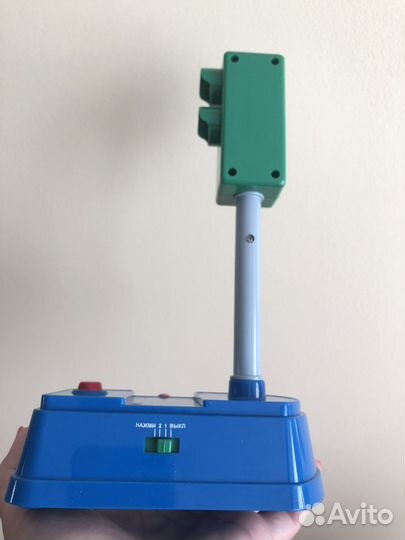 Интерактивный светофор, обучающий компьютер