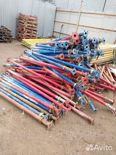 Телескопические стойки для строительных проектов Б/У