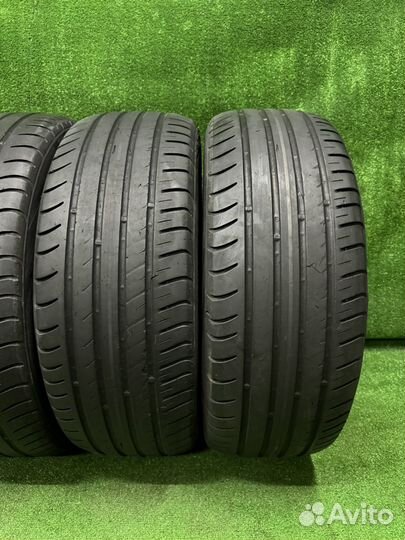 Viatti Strada Asimmetrico V-130 215/55 R17 94V