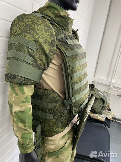 Ратник с баллистической защитой (грудь, спина, бок