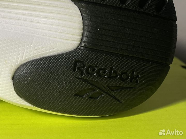 Оригинальные новые кроссовки reebok