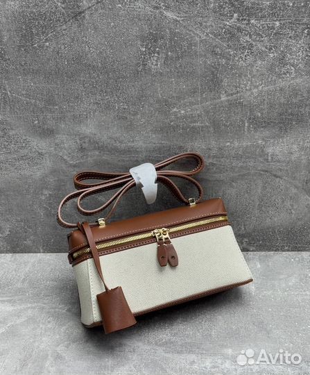 Маленькая сумка Loro Piana натуральная кожа