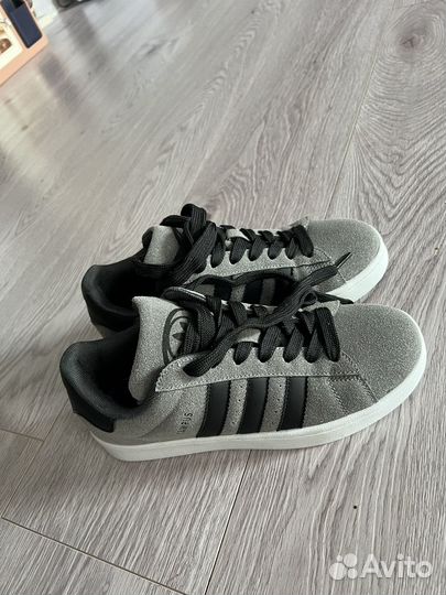 Кроссовки женские adidas 39 размер новые