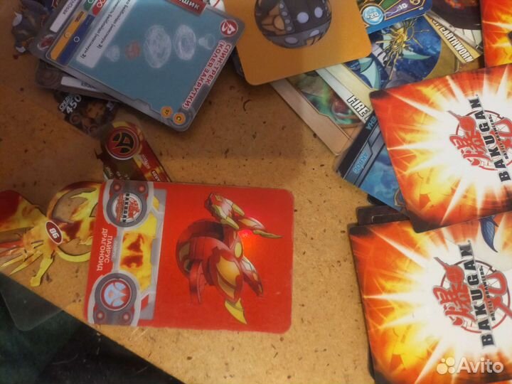 Игровые карточки bakugan и TD