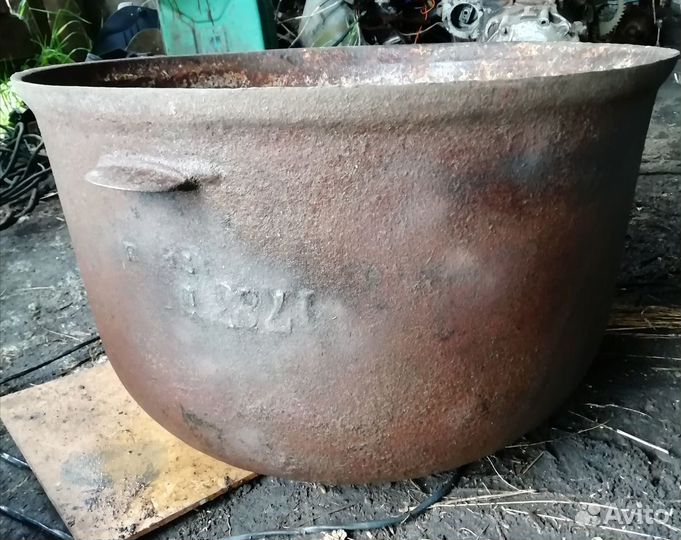 Казан чугунный 1783год