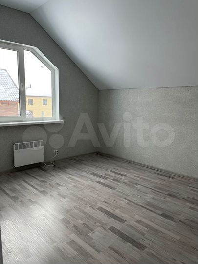 Дом 104 м² на участке 5 сот.