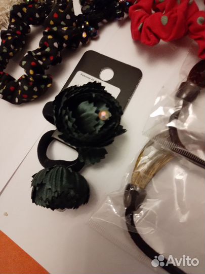 Заколки, резинки, ободки