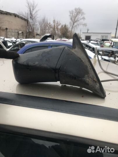 Зеркало правое на аudi 100, 1.8л. 1985 г