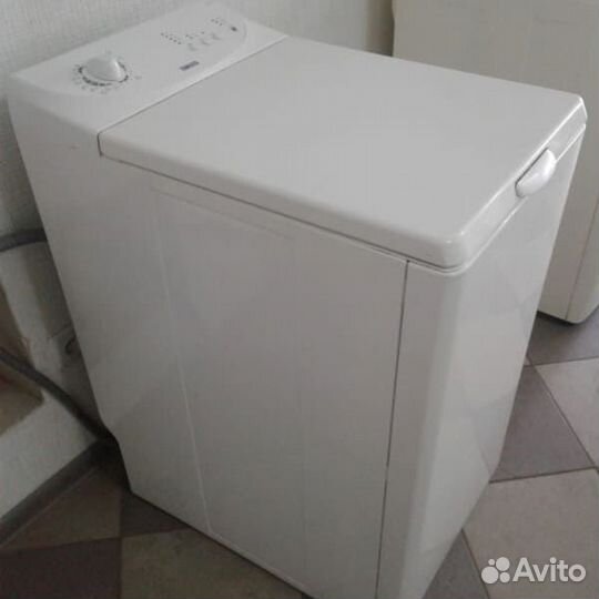 Стиральная машина с вертикальной загрузкой