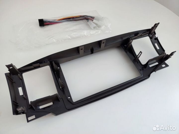 Рамка магнитолы Toyota Corolla Fielder 9 дюймов