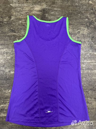 Спортивные футболки