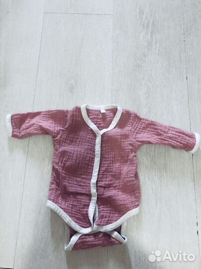 Боди/песочник из муслина на девочку 62 размер