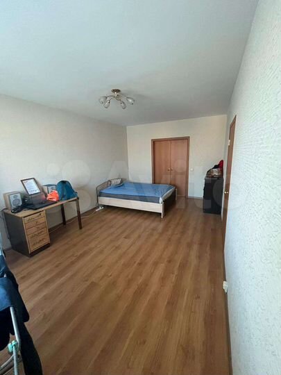 Комната 14 м² в 3-к., 20/24 эт.