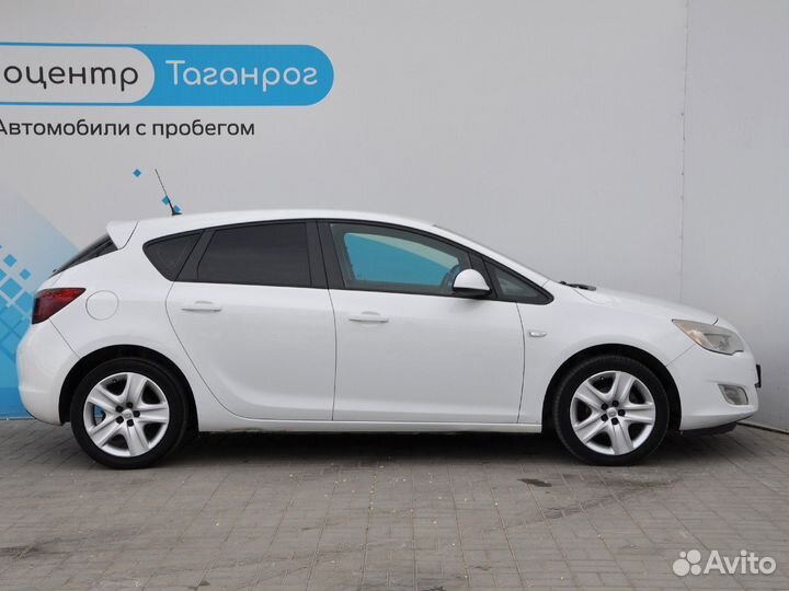 Opel Astra 1.6 МТ, 2012, 205 000 км