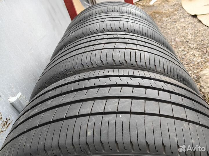 Dunlop Veuro VE304 235/45 R18