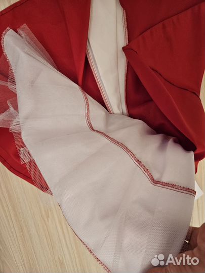 Платье для девочки новое