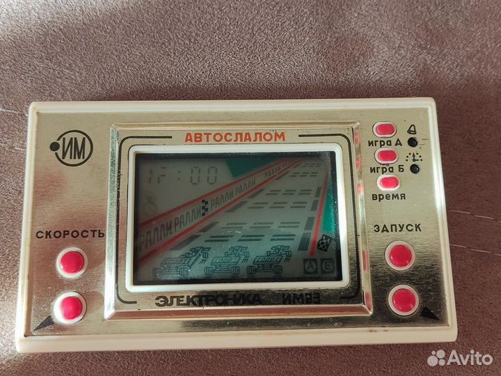 Электроника игры (Микки Маус и автослалом)