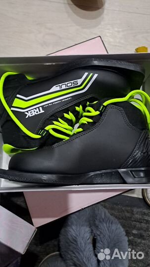 Лыжные ботинки