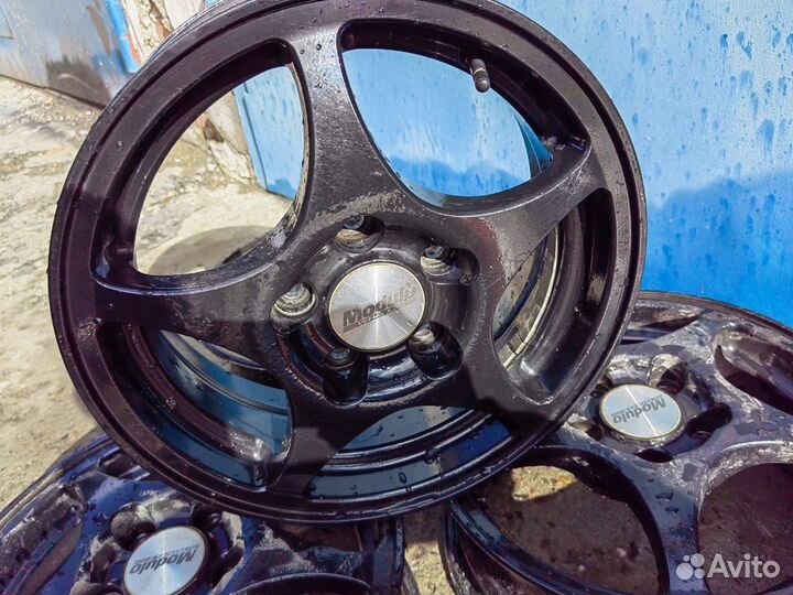Литые диски R15 на Honda HR-V