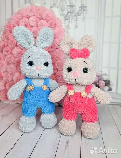 Игрушка вязаная плюшевый зайчик