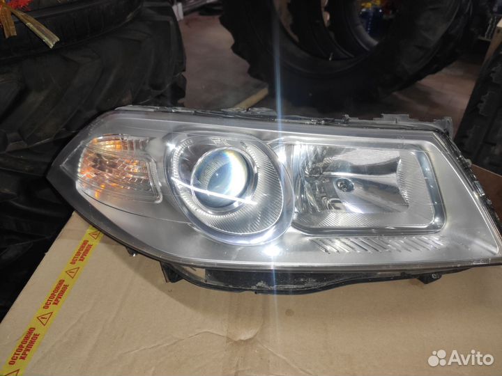 Фара правая меган 2 оригинал